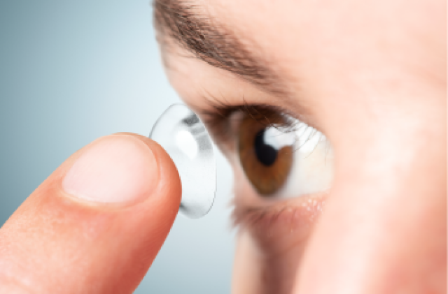 Как проходит подбор контактных линз